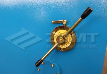 刀口間隙調(diào)整.jpg 刀口間隙調(diào)整.jpg